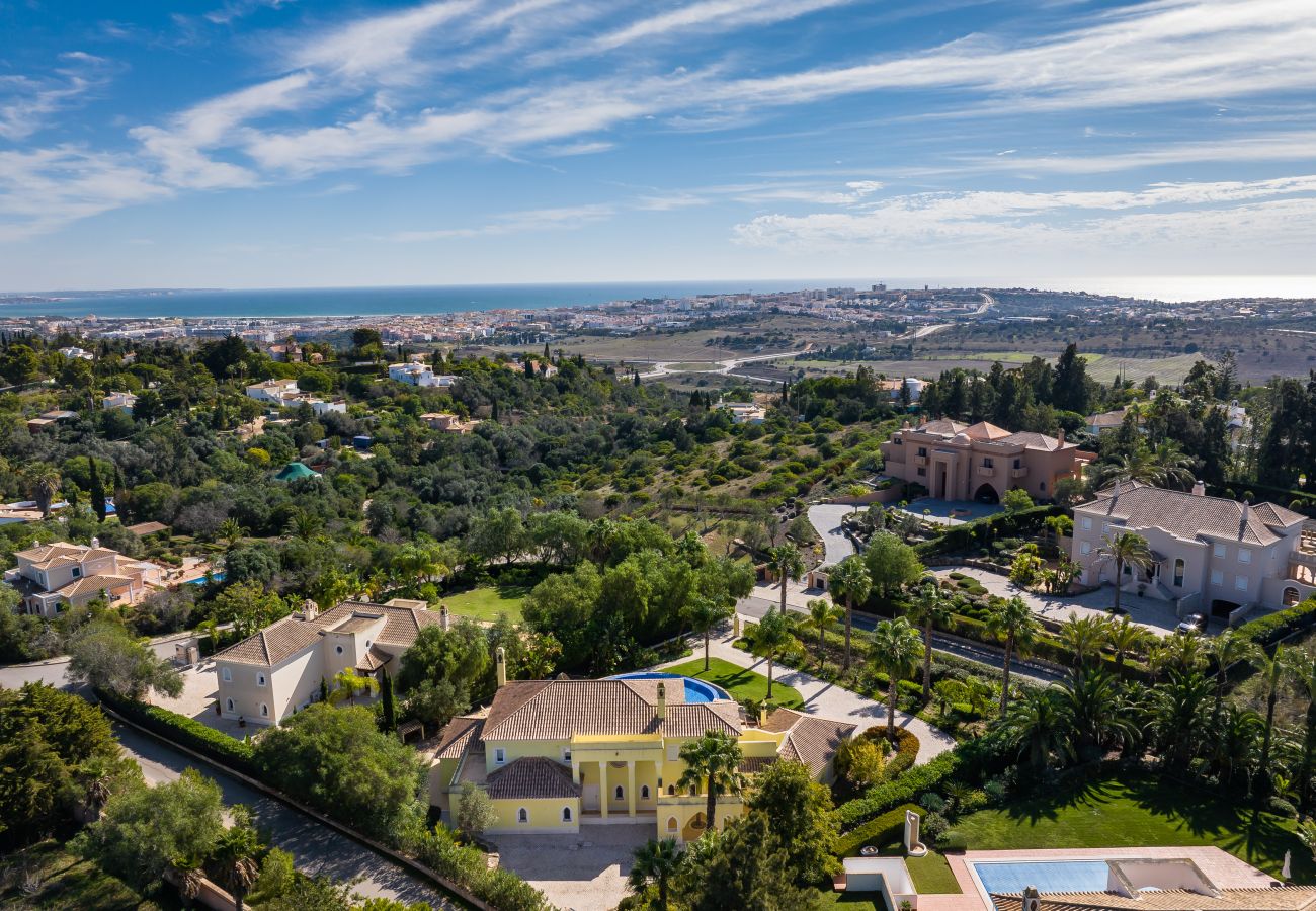 Villa in Lagos - Casa Amarela