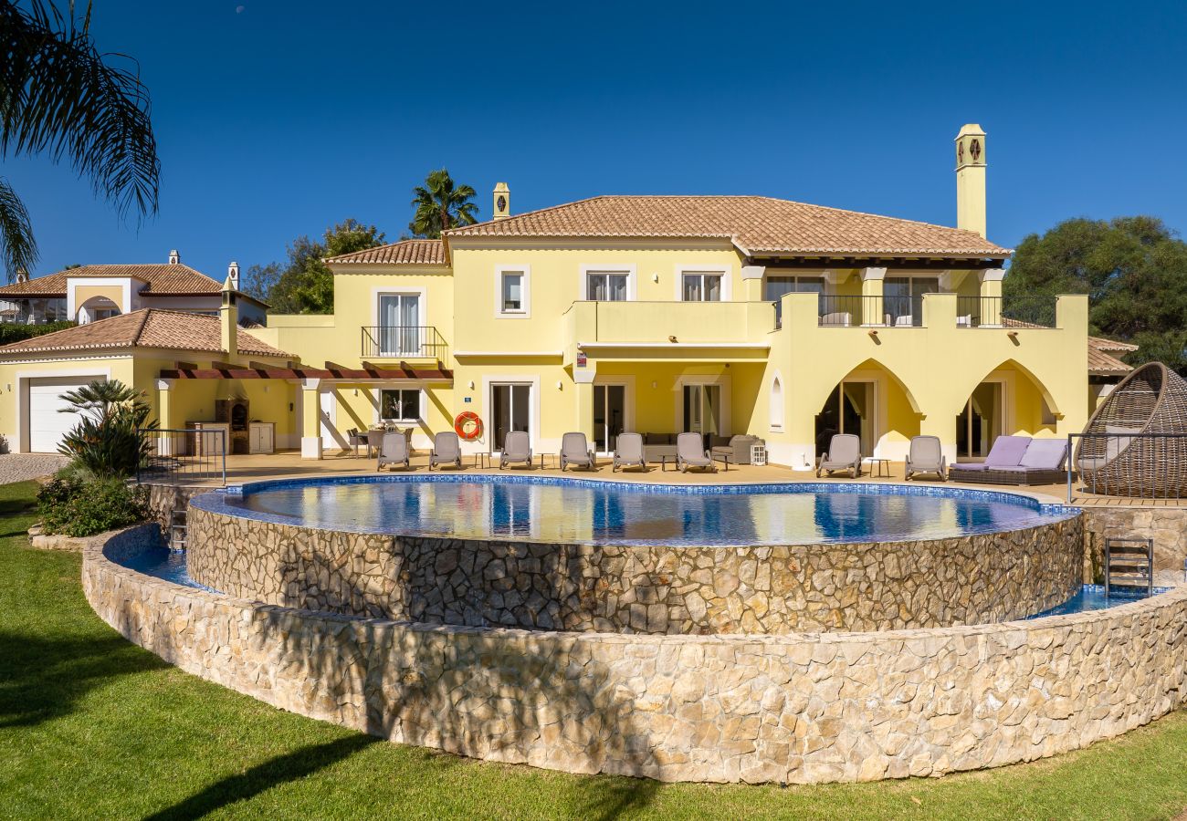 Villa in Lagos - Casa Amarela